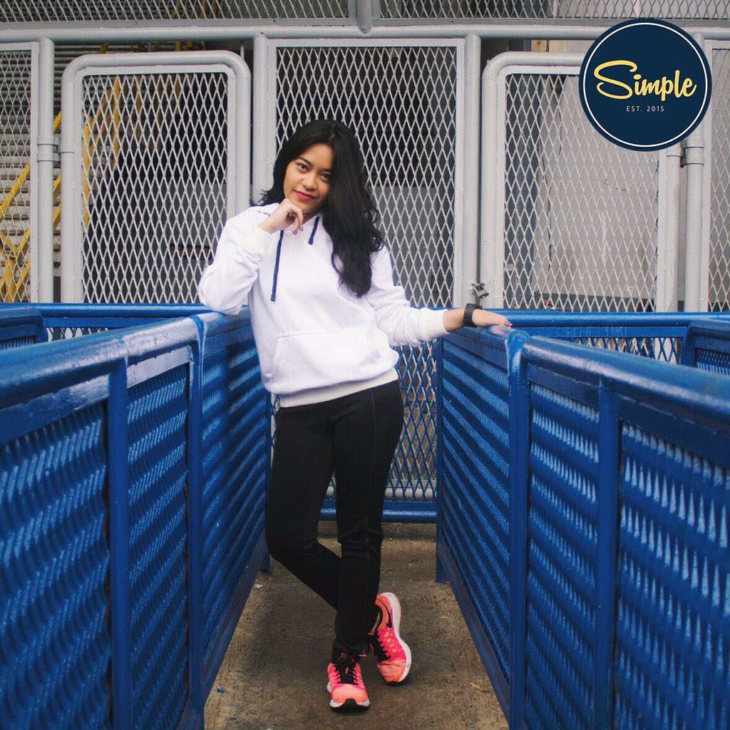 iwearsimple's tweet photo. YUK! Mari dilihat koleksi terbaik SIMPLE! 

#FatinLiveTrioLestariTTV https://t.co/kpKO6sFU7A