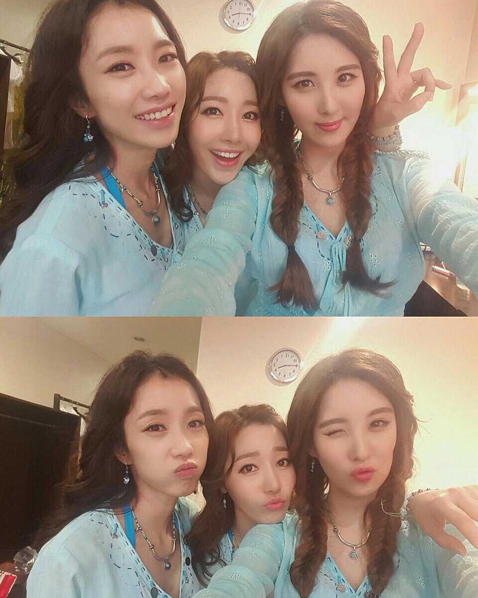 [OTHER][08-12-2015]SeoHyun tham dự vở nhạc kịch mới mang tên "Mamma Mia!" - Page 2 Cb6wrj8UcAAeHBm