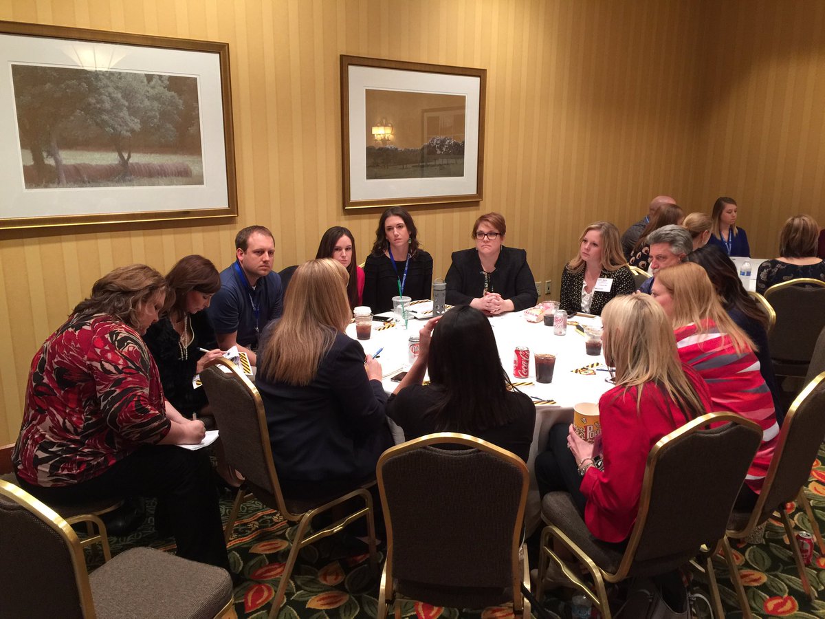 JulieThannum's tweet image. Great turnout of #schoolpr pros for this afternoon's School Crisis Tabletop Session #TSPRA16 #PRFit
