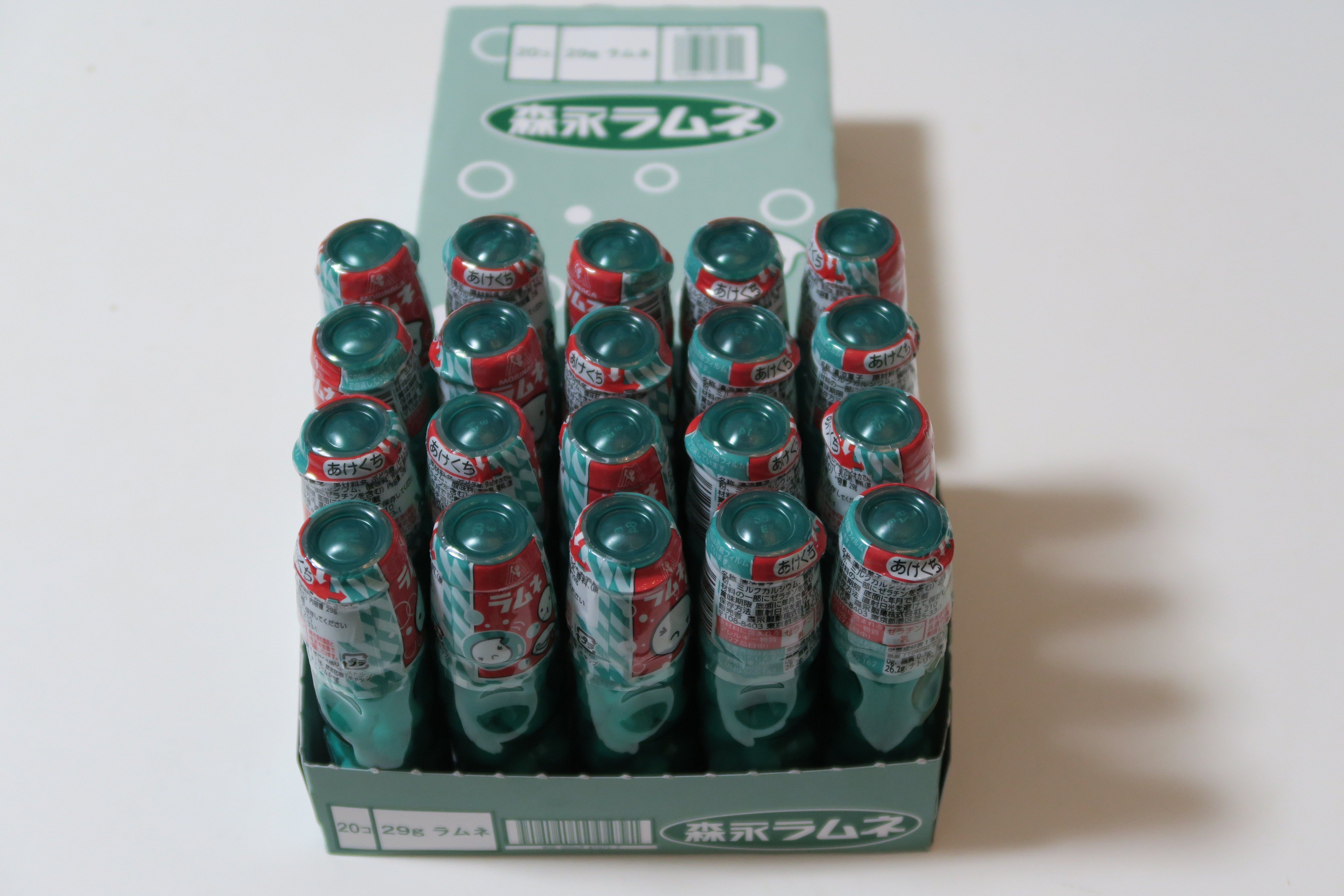 森永製菓 Rt Koanuki Com 森永製菓さんのラムネは成分の大半がブドウ糖で二日酔いや寝不足などで脳が鈍っている時に食べると脳がシャッキとして良い とネットで知って 試しに大人買いしてみました 果たして効果あるかなぁ T Co
