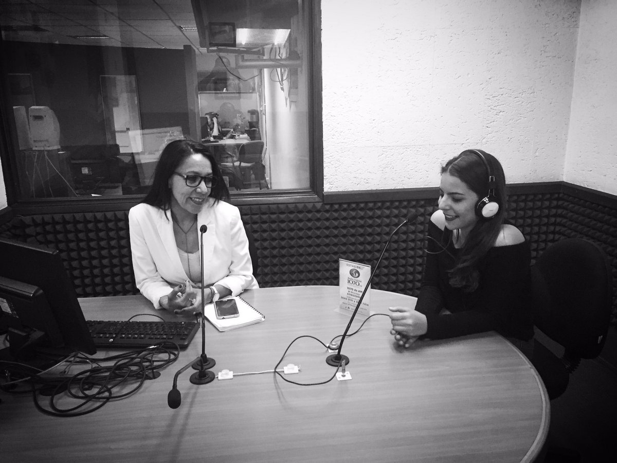 cccbycrowley's tweet photo. No se pierdan HOY en este momento la súper plática de cómo comencé  1070AM @1070noticias https://t.co/18p2LaVadX