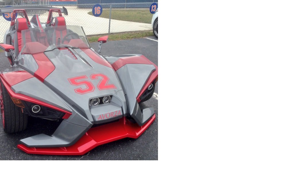 Yoenis Cespedes of the Mets arrives to Spring Training in style... bit.ly/1QwspVa https://t.co/DdNNpHQRWT