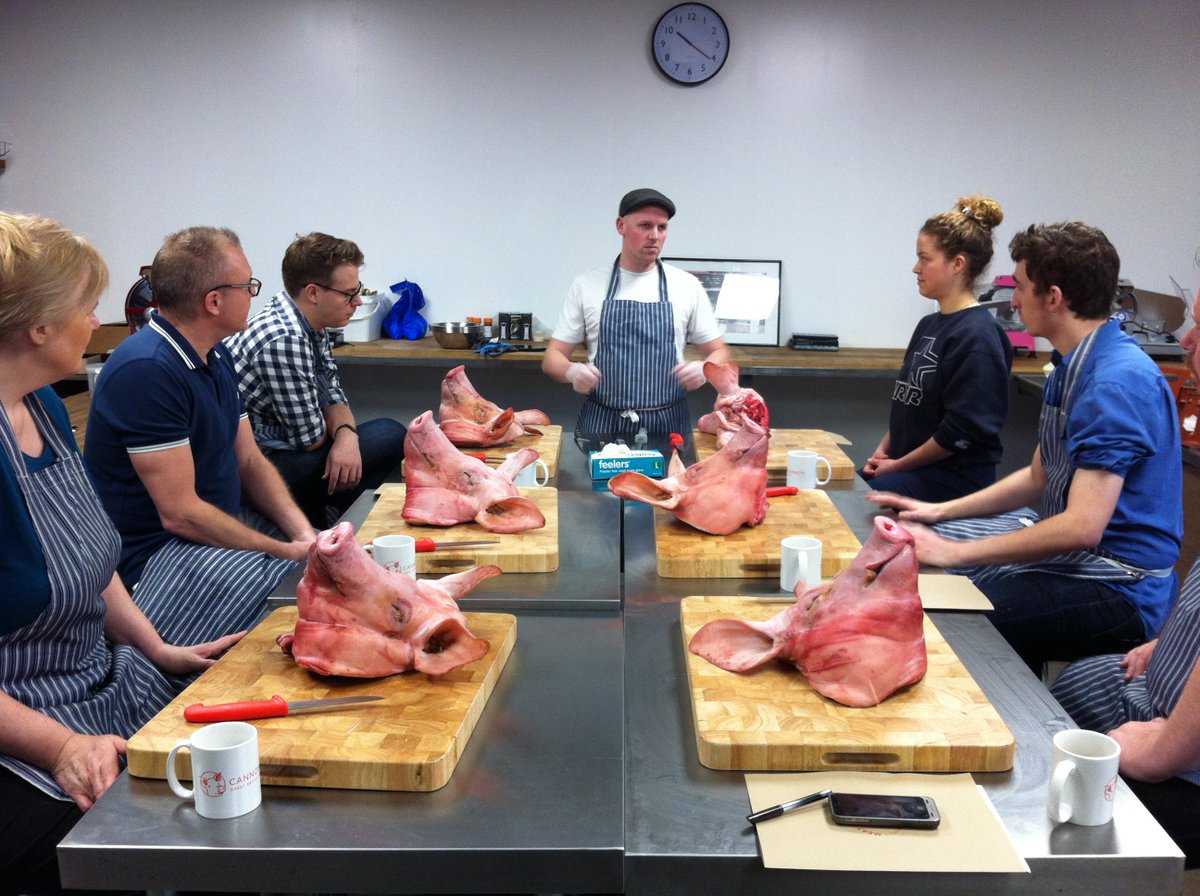 50% of a pig's head is good quality meat. Don't let it go to waste - join us this Sat! meatschool.co.uk/product/the-ot…