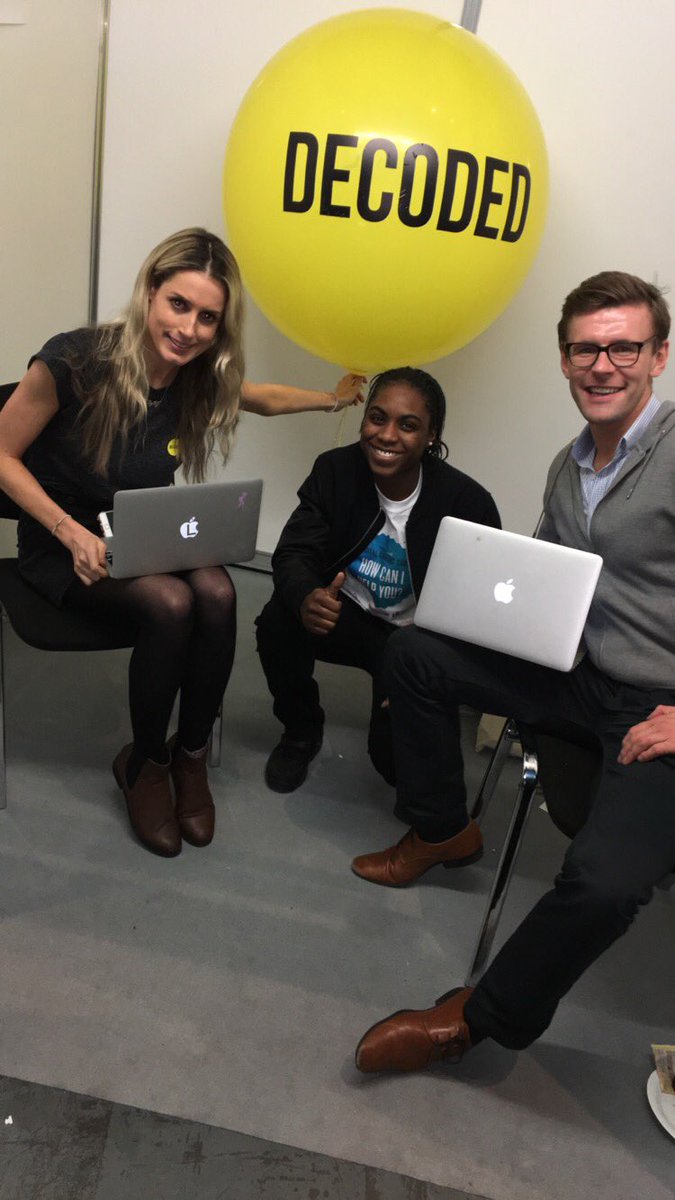ShaeWilliams__'s tweet photo. My Highlight Of The Day !!! Hiiii @DecodedCo Thanks For Having Me Looking Forward To The Future !! #LonCareers16 https://t.co/n82se0dGM1