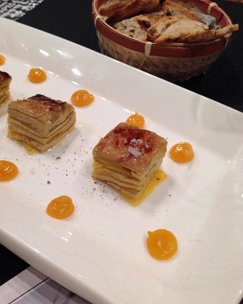 Mil hojas de foie y mango con puré de orejones <a href="/ToniVenere/">Toni Aliaga</a> #TheBIG6reloaded
