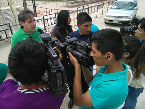 SmdcMunicipal's tweet photo. ALCALDÍA Y FISCALÍA Controlarán agio y especulación de sillas en el corso https://t.co/Sz8TDAW8Uy