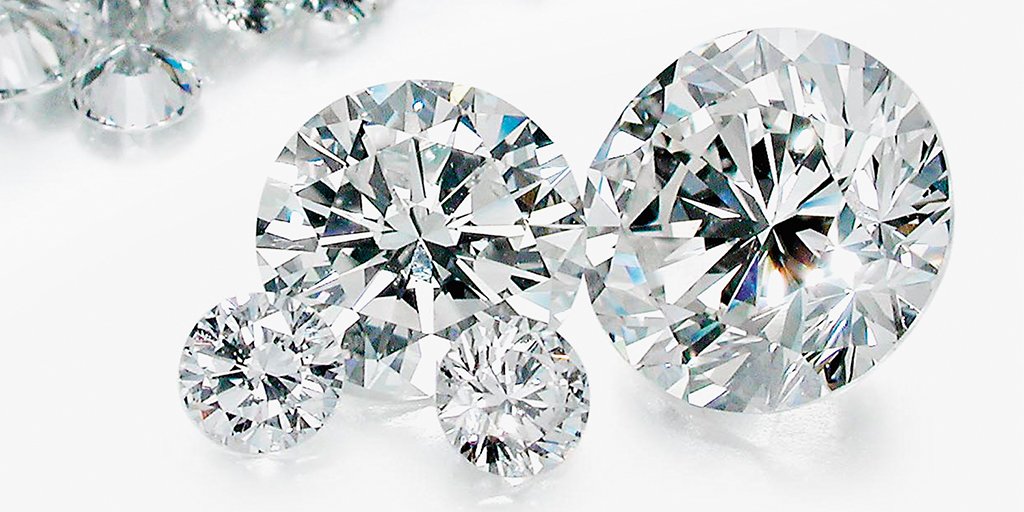 forevermark's tweet photo. Of all the world's #diamonds, only the most beautiful are selected to become Forevermark: https://t.co/JJVJjbhKSC https://t.co/TtVnEderKZ