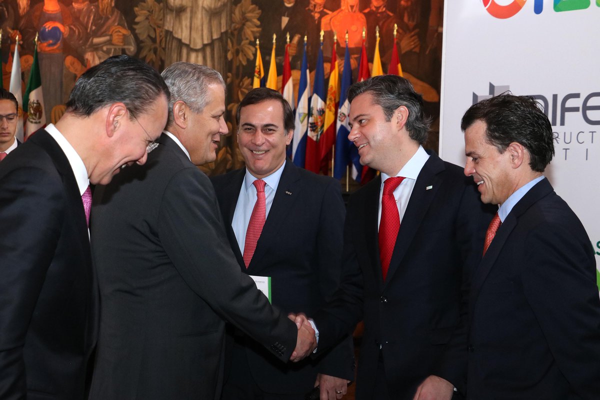 aurelionuno's tweet photo. Agradezco a los inversionistas su gran interés en los Certificados de Infraestructura Educativa Nacional (CIEN). https://t.co/jpSbBD4MvR