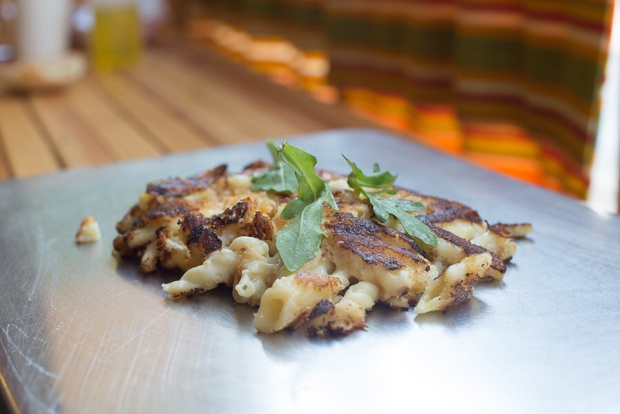 dustybunsbistro's tweet photo. Mac a La Cheese!
Only at Dusty Buns!
#OGBistro #FreshRowHigh 
#BayBistro #DesignDistrict https://t.co/11kQgqNA7c