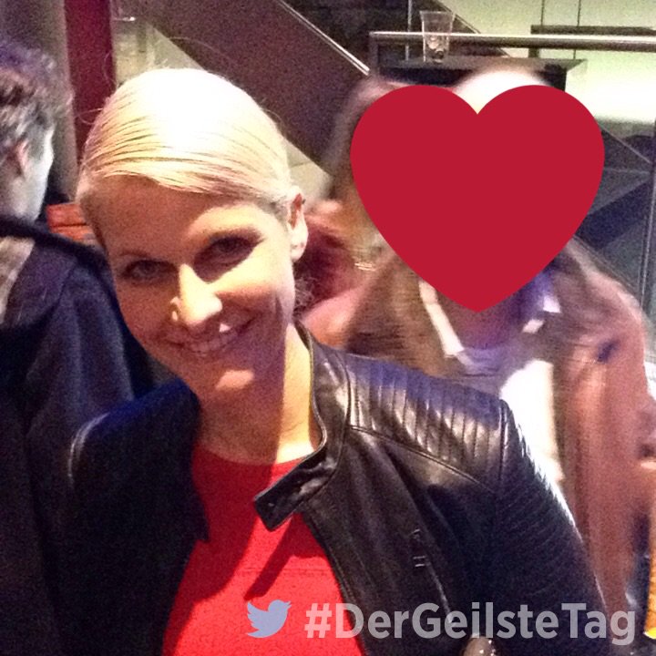 DerGeilsteTag's tweet photo. Live von der #DerGeilsteTag Premiere in München. https://t.co/WhUxkvW28U