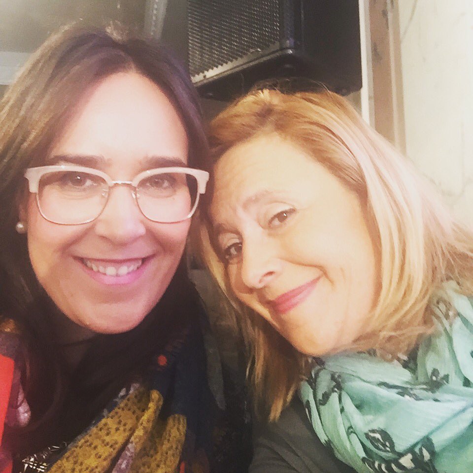 mariviromero's tweet photo. Hoy he estado un ratito con @mariafrances. La veo poco pero cuando lo hago parece que la he visto ayer ;-) 😉 https://t.co/LrZEzPHxPR