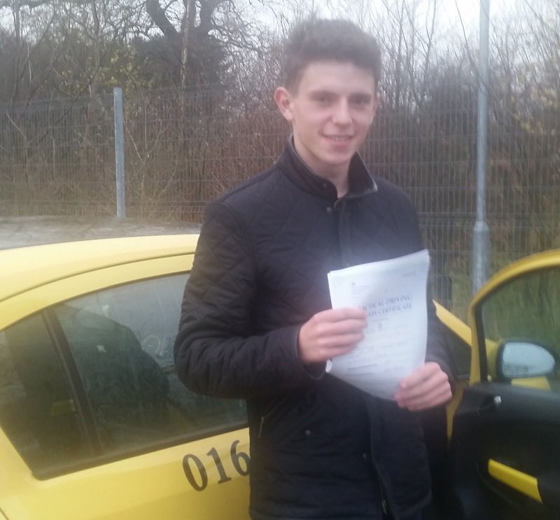 UKIntensive's tweet photo. Jake Humphries passes first time.  #ukintensive #intensivedrivingcourses #drivingschool #drivinglessons #Norwich https://t.co/hWublD4YkP