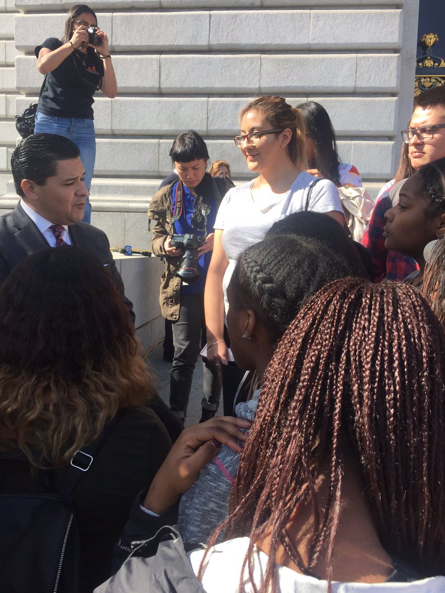 tigerbeat's tweet photo. Lowell students who walked out speaking @SFUSD_Supe at City Hall #BlackMindsMatter #BlackHistoryMonth #last3percent https://t.co/neyC8wBRYK