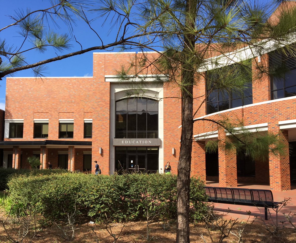 fsuannescollege's tweet image. The weather is gorgeous right now but be aware that severe weather is on its way. Follow @KeepFSUSafe for updates!