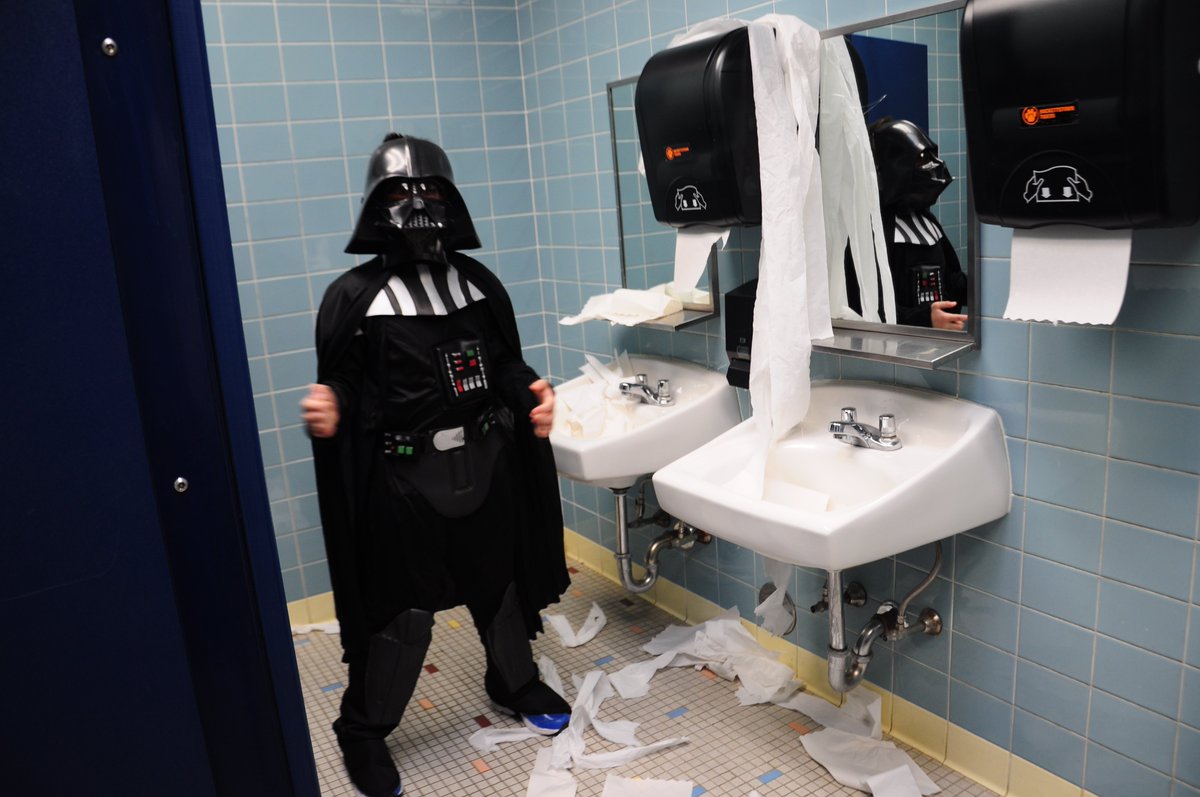 JonLightcap's tweet image. TigerTube presents: VADER BECOMES A TIGER! Watch our star Luke Huryk as young Vader
youtu.be/b6Qz9Dqmaxwfmt…
#wgpride