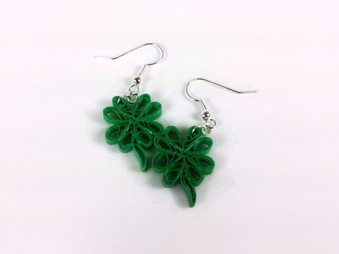 SwtHrtsNCrafts's tweet photo. #SHAMROCK Earrings #StPatricksDay by Sweethearts and Crafts https://t.co/a6kicXTnHb via @Etsy #StPaddysDay https://t.co/1zCgzS0cbO