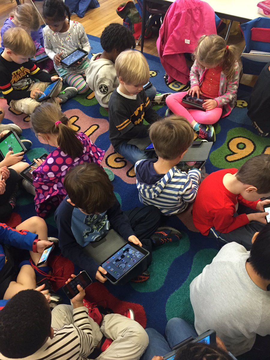 kestanfield's tweet photo. I❤️my #TechTakeOvers #Presidents #Addition #Reading @MorningsideElem @APSInstructTech @apsupdate #coTeach #edTech 🇺🇸 https://t.co/xxcLy2fVwE