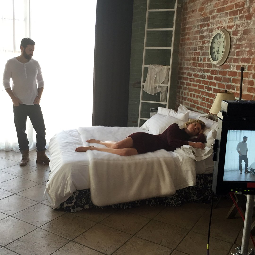 KatieHeigl's tweet photo. I don't wanna fight, I've got nothin' to prove. If you want this as bad as I do... then it's your move #ItsYourMove https://t.co/RIORG3uZVr