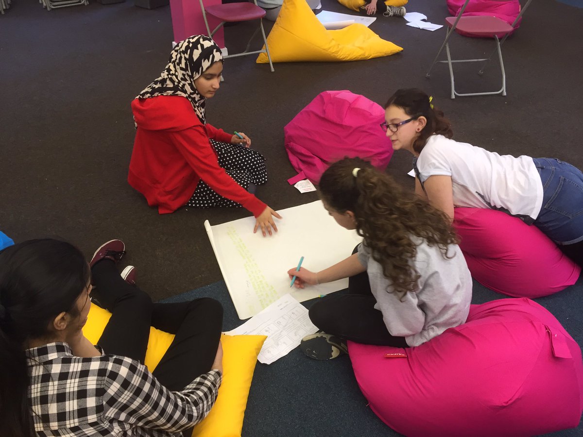 MujuCrew's tweet photo. Images of power and story sharing today with @JCoSSIJE @edengirlsWF @HECglobal @threefaiths #CreativeLink https://t.co/38HKvZzM8Q
