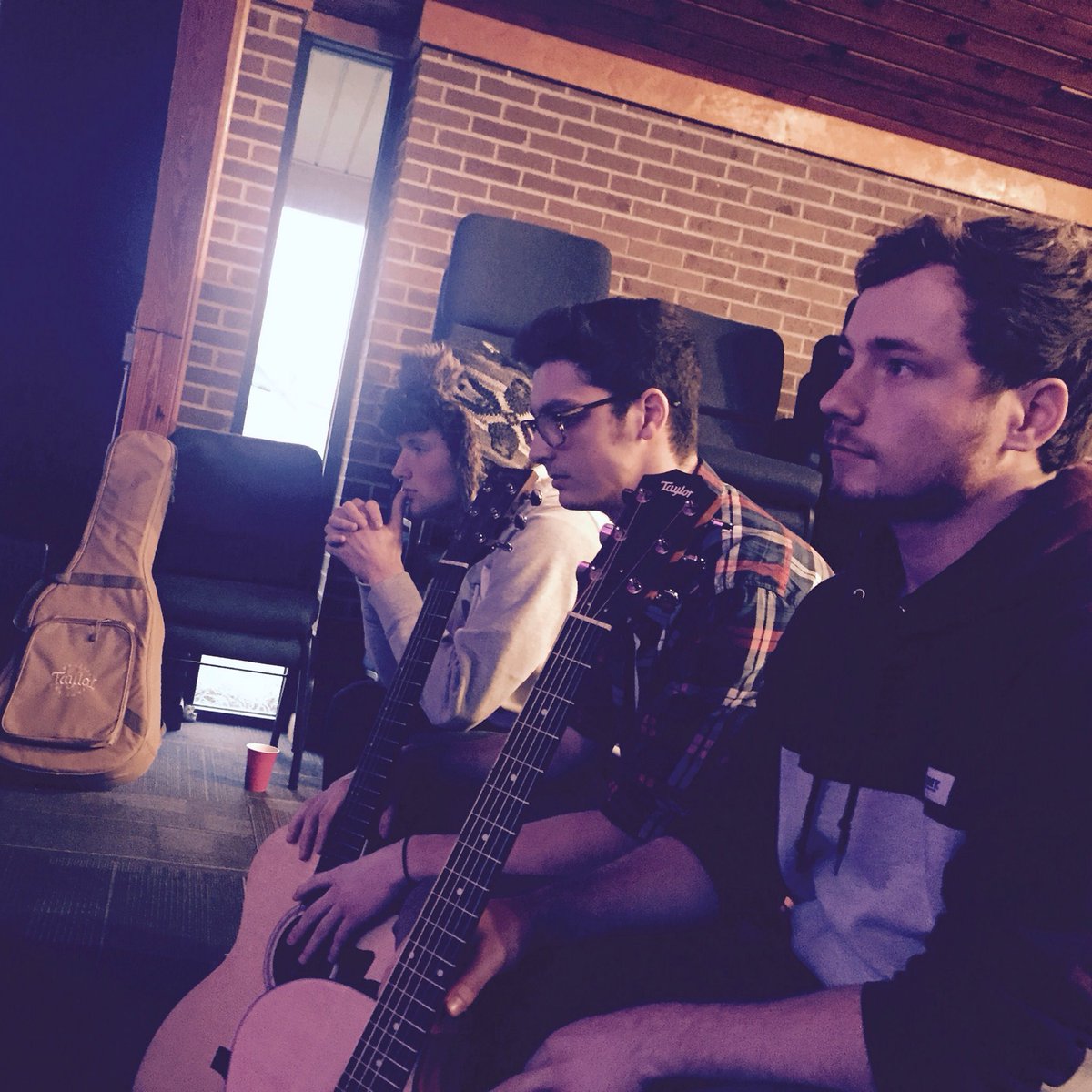 eastsidedive's tweet image. Played an awesome show last night!! Always fun to play with @thatsbull25. Check out the live performance on YouTube!