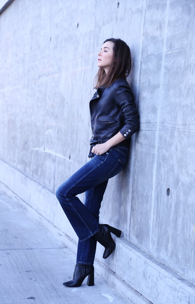 InSpadesBlog's tweet photo. Cropped @AMODENIM flares from @lolaboutique on the blog! https://t.co/qPHUpRXk7O #lolainsider #lolainsiderxamo https://t.co/zOFeU43Vnt