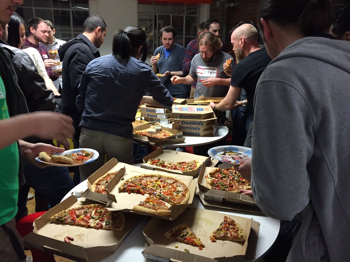 bossagames's tweet photo. FOOD! ๐๐๐#bossavr #vr https://t.co/29y87yXlux