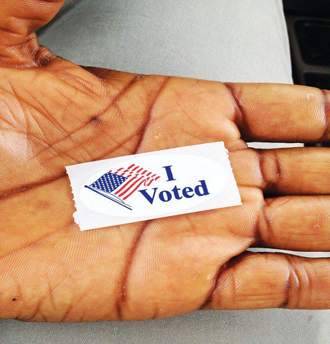 SoPhiMedia's tweet photo. My Vote Is Bernie Sanders’ to Lose, Not Hillary’s to Gain – By: @PhillyTheBoss | #SoPhi https://t.co/7AMuQdI7o3 https://t.co/56vOhLdDJ2