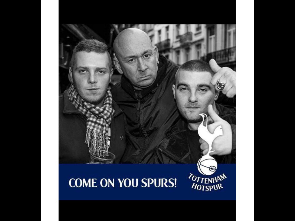THardnuts's tweet image. Thumbs up...for the Tottenham....Thumbs up....for the Tottenham. #TottenhamHardnuts