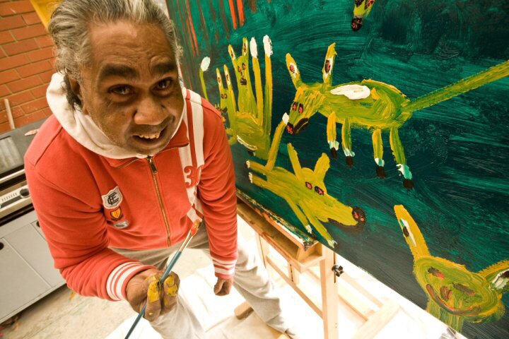 essentialsmag's tweet image. Artist Trevor Turbo Brown, painting the Dingos, in Melbourne #essentialsmag#10years