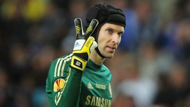 FergieEsque's tweet photo. How many goals Messi scored today Cech? https://t.co/Q4VE8PUhWV