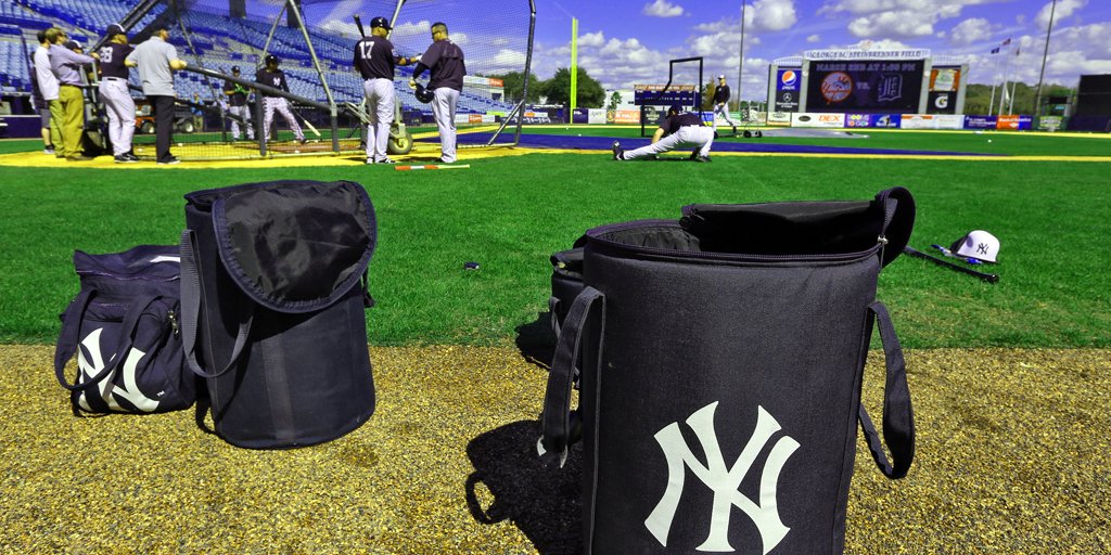 Yankees's tweet photo. #NYYSpring is in full effect. #PinstripePride https://t.co/ZDtEfJkCmO