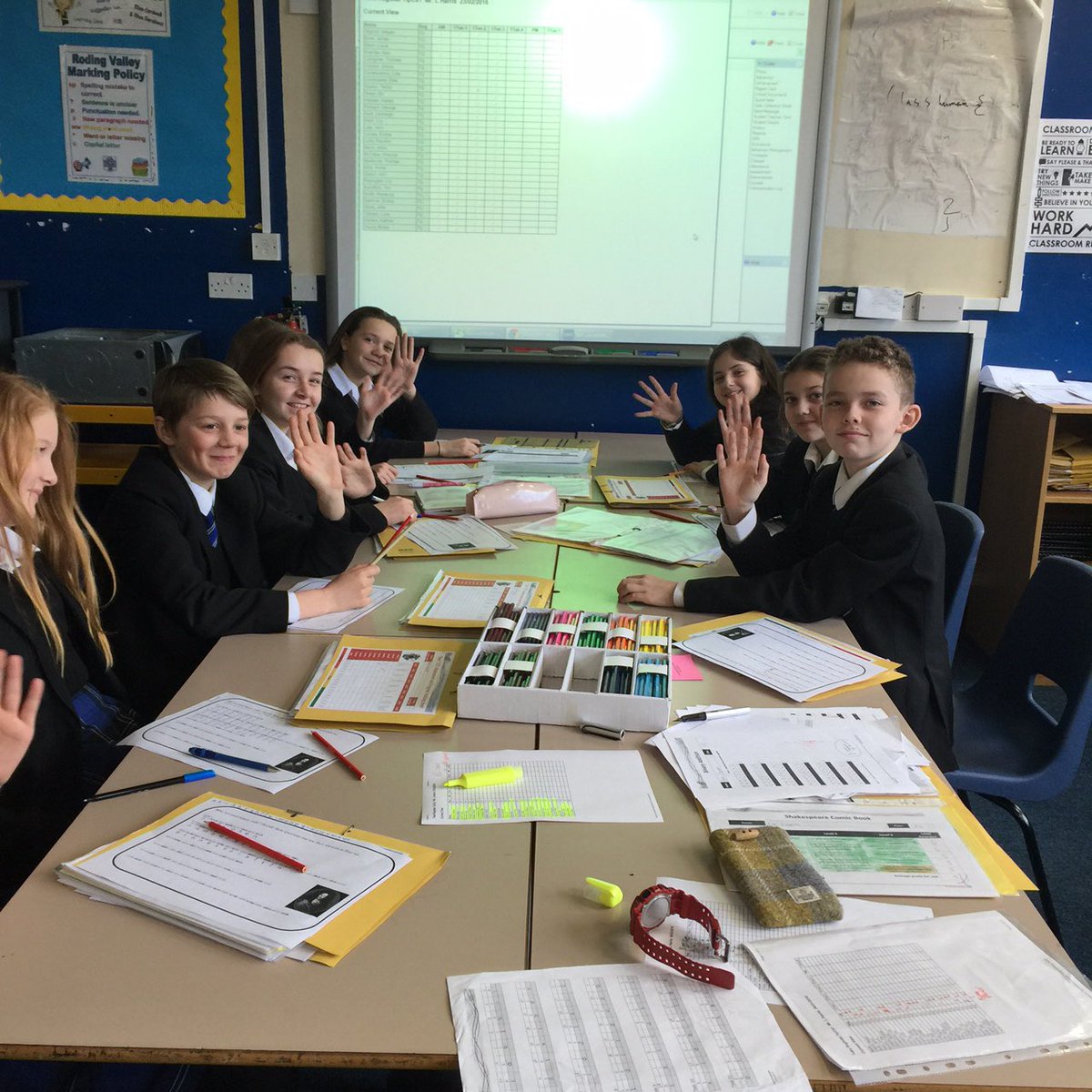 RodingValleyHS's tweet image. Computing students chuffed to reach the CHALLENGE table today. #proud #computational #thinking &amp;amp; #binary in action.