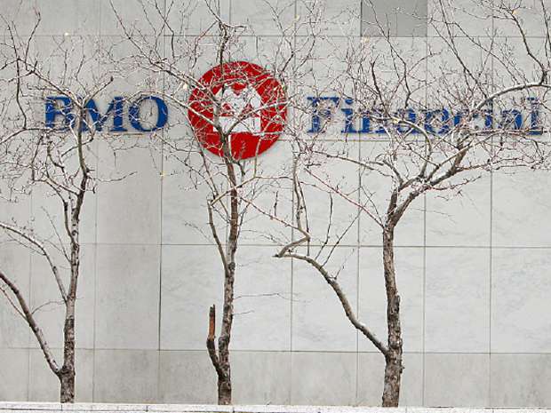 MyHoneycomb's tweet photo. Bank of Montreal profit beats expectations on U.S. retail banking growth. https://t.co/YqlBhfKSSl https://t.co/v9nlbCCmwy