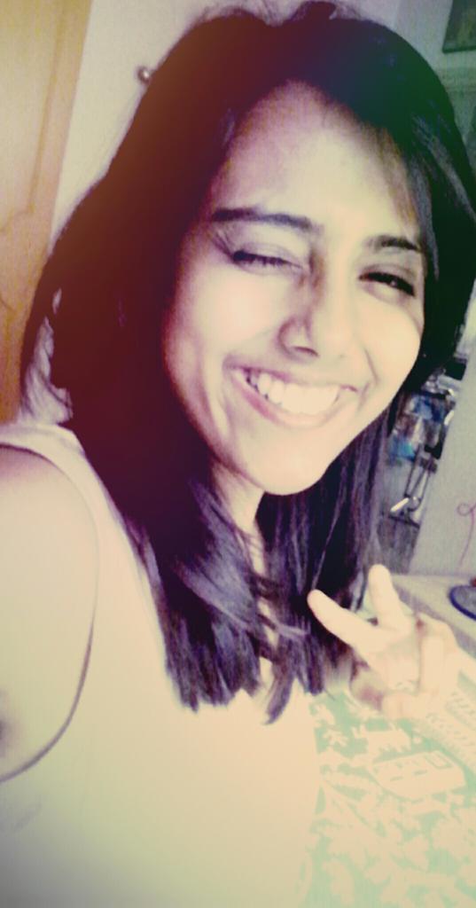 OfficiallAria's tweet photo. #CaptureASmile #GioneeMWC16 RT@Contest_in @contestmantra And here I smile ๐ https://t.co/265Yfd12r1