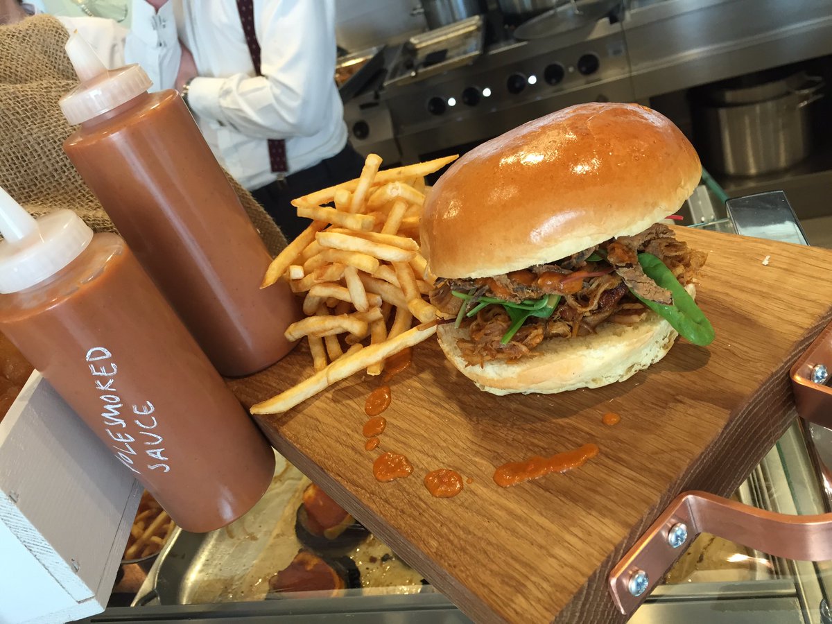 MegLLance's tweet image. Another great day in Paddington, looking forward to what tomorrow will bring! @lily_burch @cafeat5