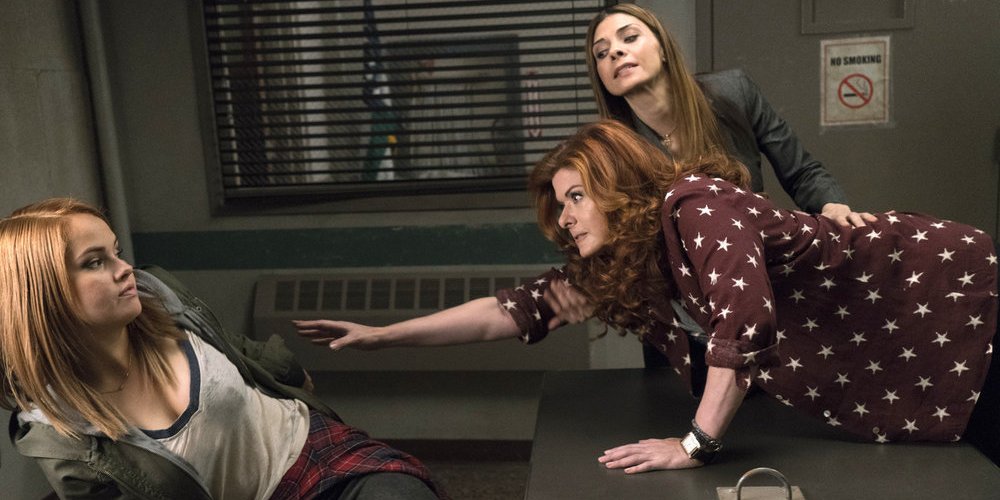 When you’re interrogating your own sister, things can get… complicated. #MysteriesofLaura