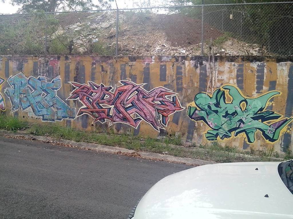 StArtEverywhere's tweet photo. #MTRclan #2008 #mtaCrew #puertoRicoArt #graffitiPR #ree2 #Prisco #sexMTR #SEXster @reevilomar #priscoMTR #puerto_pr… https://t.co/zP2ccsBy4F