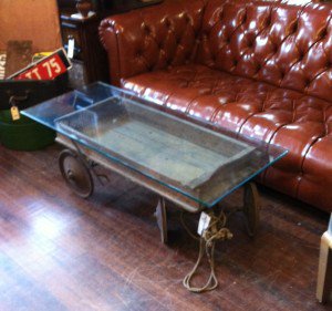 littleGuySimon's tweet photo. #repurpose your vintage finds into something NEW! wagon #coffeeable ideas for #simonDIY https://t.co/MSAx8vJd13