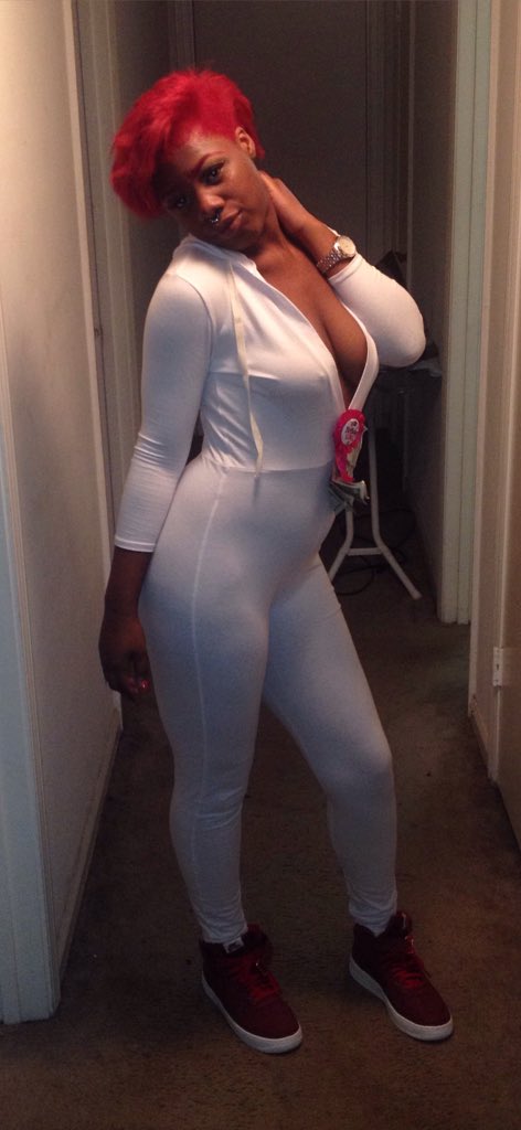 YepDats_SLIM's tweet photo. #BirthdayBehavior❤️😈👑✨ https://t.co/KOlYLeloYI