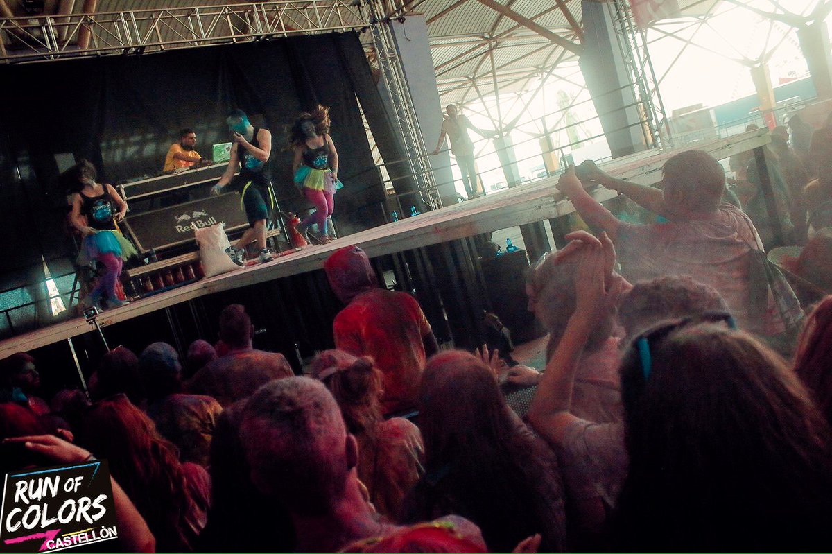 FuriousDancers's tweet photo. Más fotos de la #RunOfColors #Castellón !!! @Danny_QO #colores #baile #domingueo #evento #espectáculo #grupodebaile https://t.co/fqJa7VwmX9