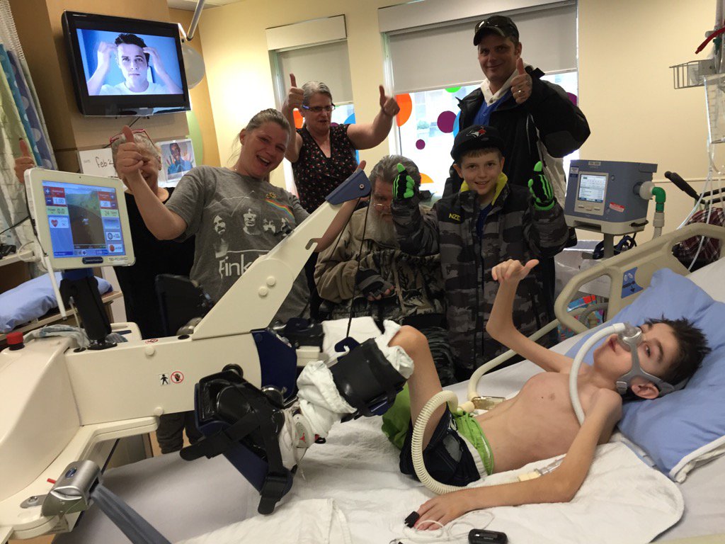 karen_choong's tweet image. Family engagement during in-bed cycling in PICU @mch_childrens #WeeCycle