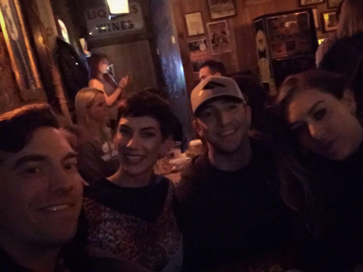 NaomiCrouch's tweet photo. New friends in New York #bigapple #newyork #friends @ImRubyMaxwell https://t.co/XK6EfDK1Jw