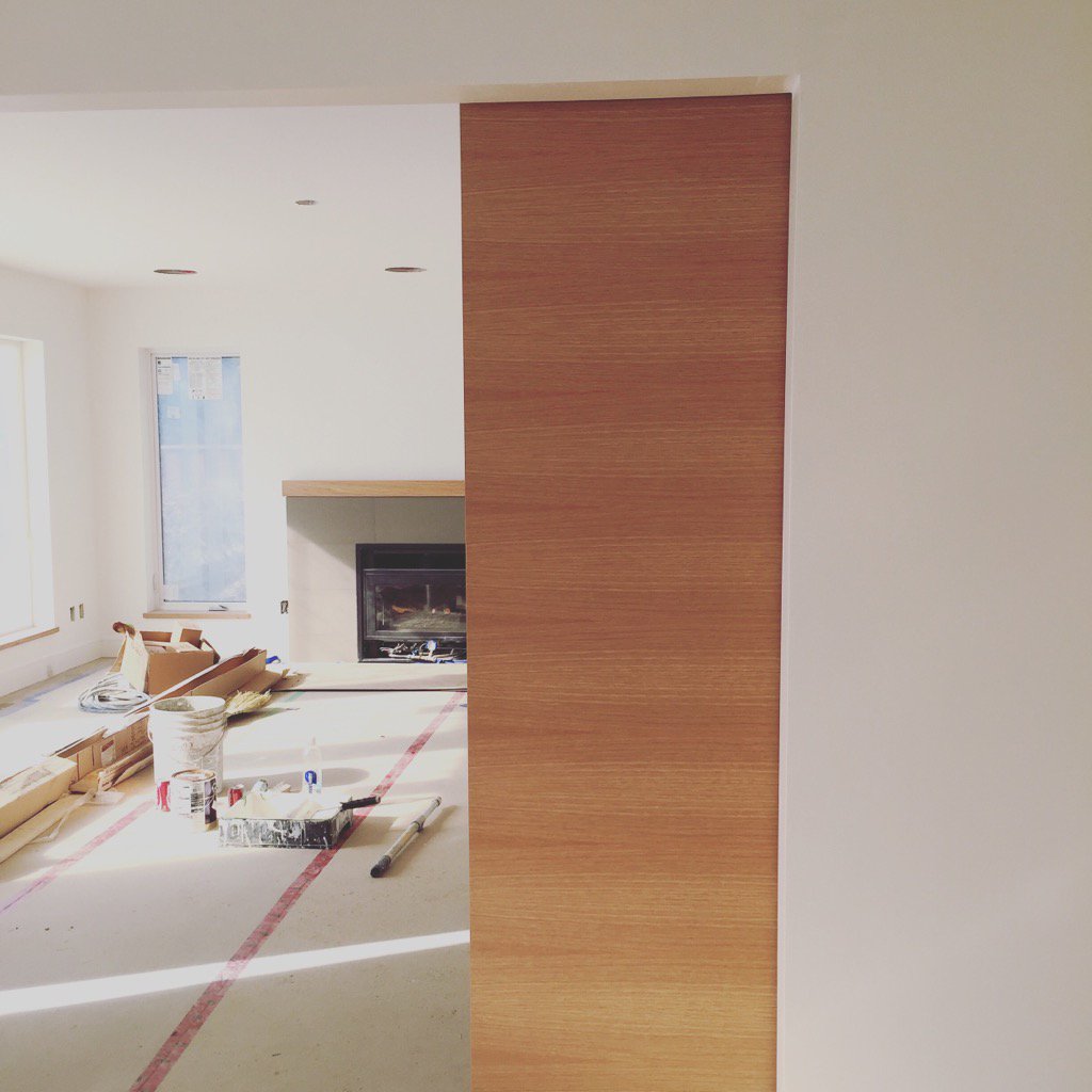 Loving the white oak barn doors with the hint of it on the mantle! <a href="/tpwoodworking/">Thomas Philips WW</a> @ARYZE_devcon