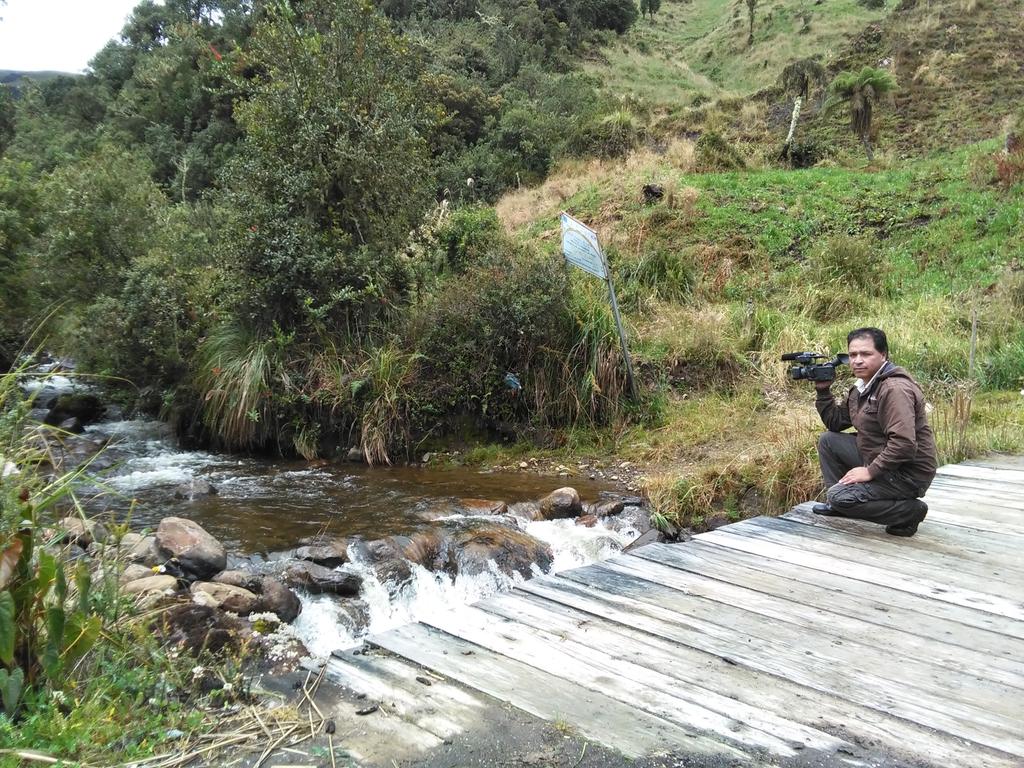 c_paspuel's tweet photo. Desde el Río Chingual en los Andes Ecuatorianos... https://t.co/PApTOqSsl1