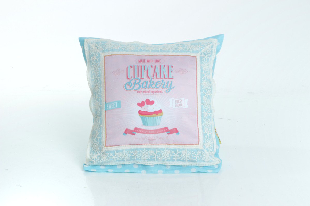 simply_idea's tweet photo. Bantal cupcake 40x40 Rp. 150.000,- https://t.co/Eo3zn5458B