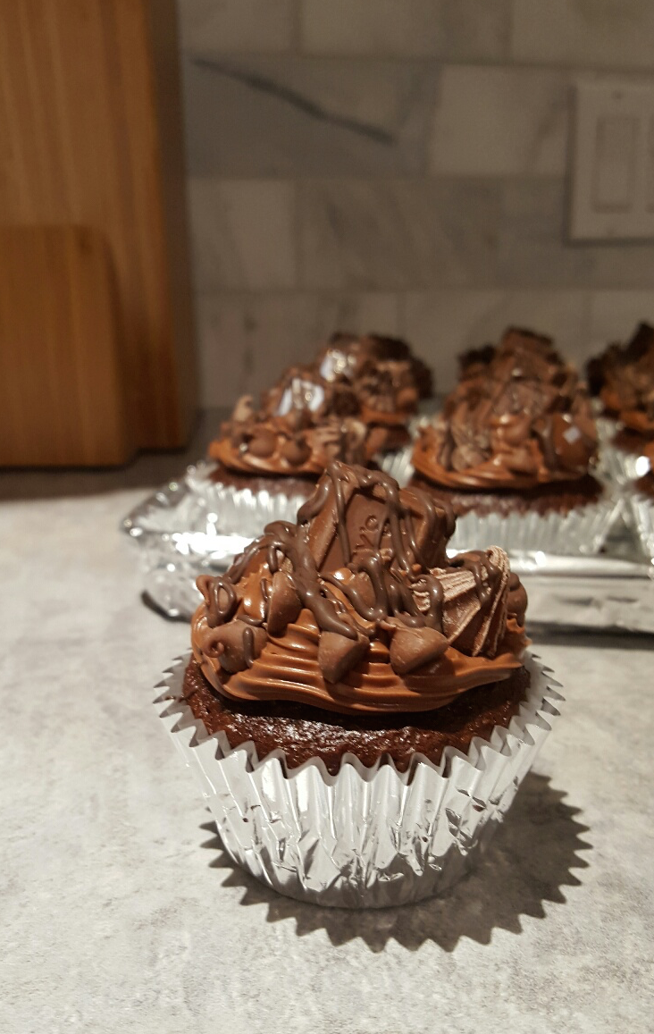 burtchmj's tweet photo. All ready for the bake sale tomorrow @Communitech in support of the @kwhumane #Communicats #NationalCupcakeDay https://t.co/iyrtJ1hcge
