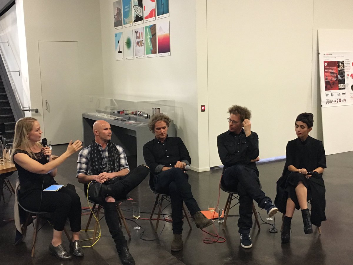 piachats's tweet photo. Discussing robots #humanizingrobots https://t.co/j3IIXZlw94