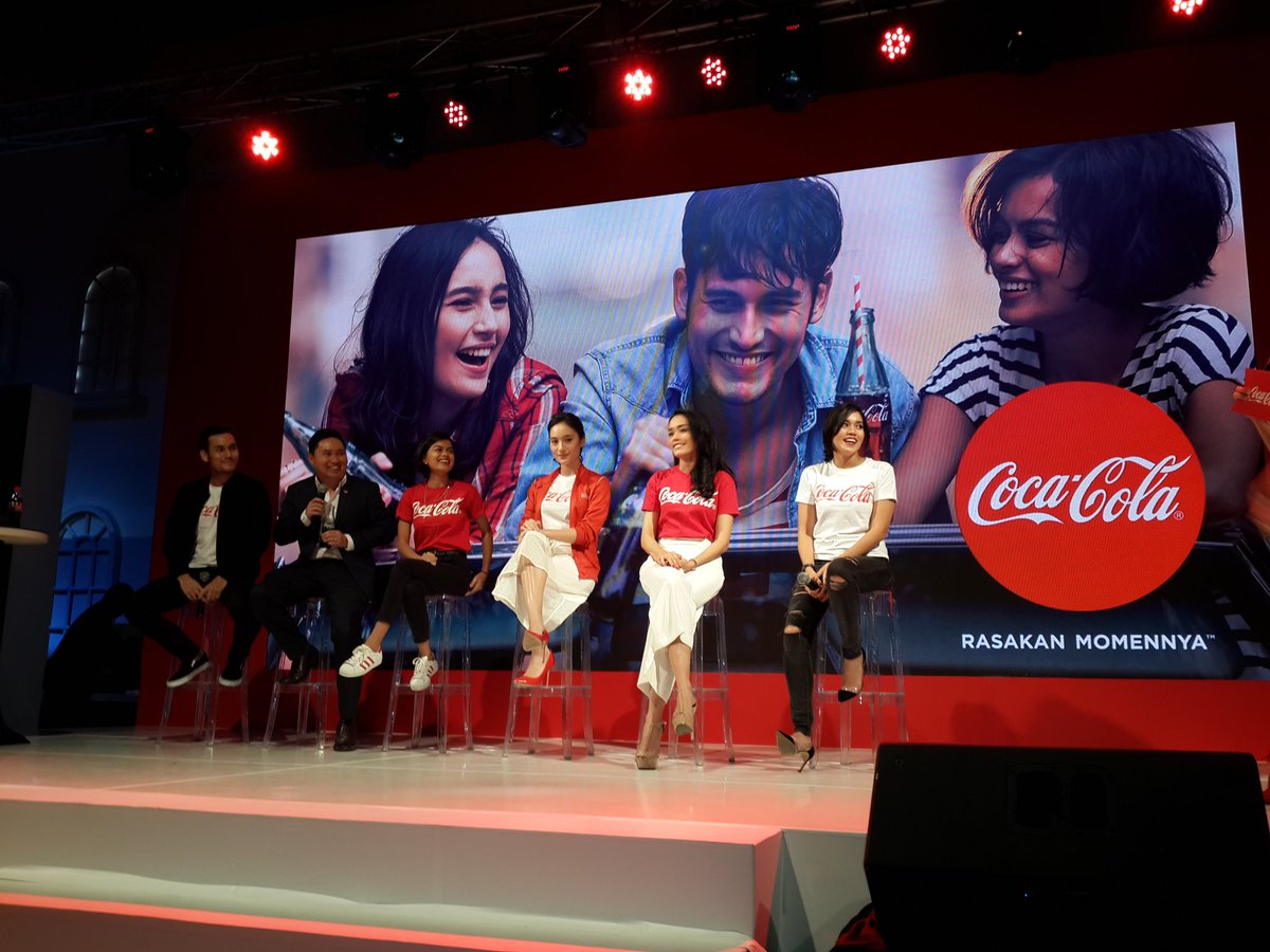 Ada Arifin Putra, Eva Celia, Tatjana Saphira, Alexandra A &amp; Audry Beer yg siap nemenin kamu buat #RasakanMomennya