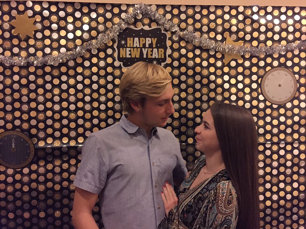 amandaw_97's tweet photo. Another year with my best friend❤️ happy anniversary Dillon. https://t.co/MOpH89EiWL