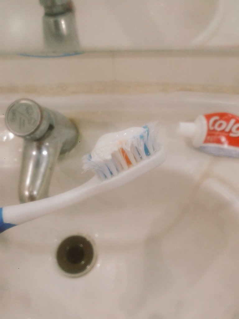 aphysicalfuture's tweet image. #Físico também escova os #dentes! #goodnight #fisica #ilha #estudantedefisica #semvida #unesp #physics